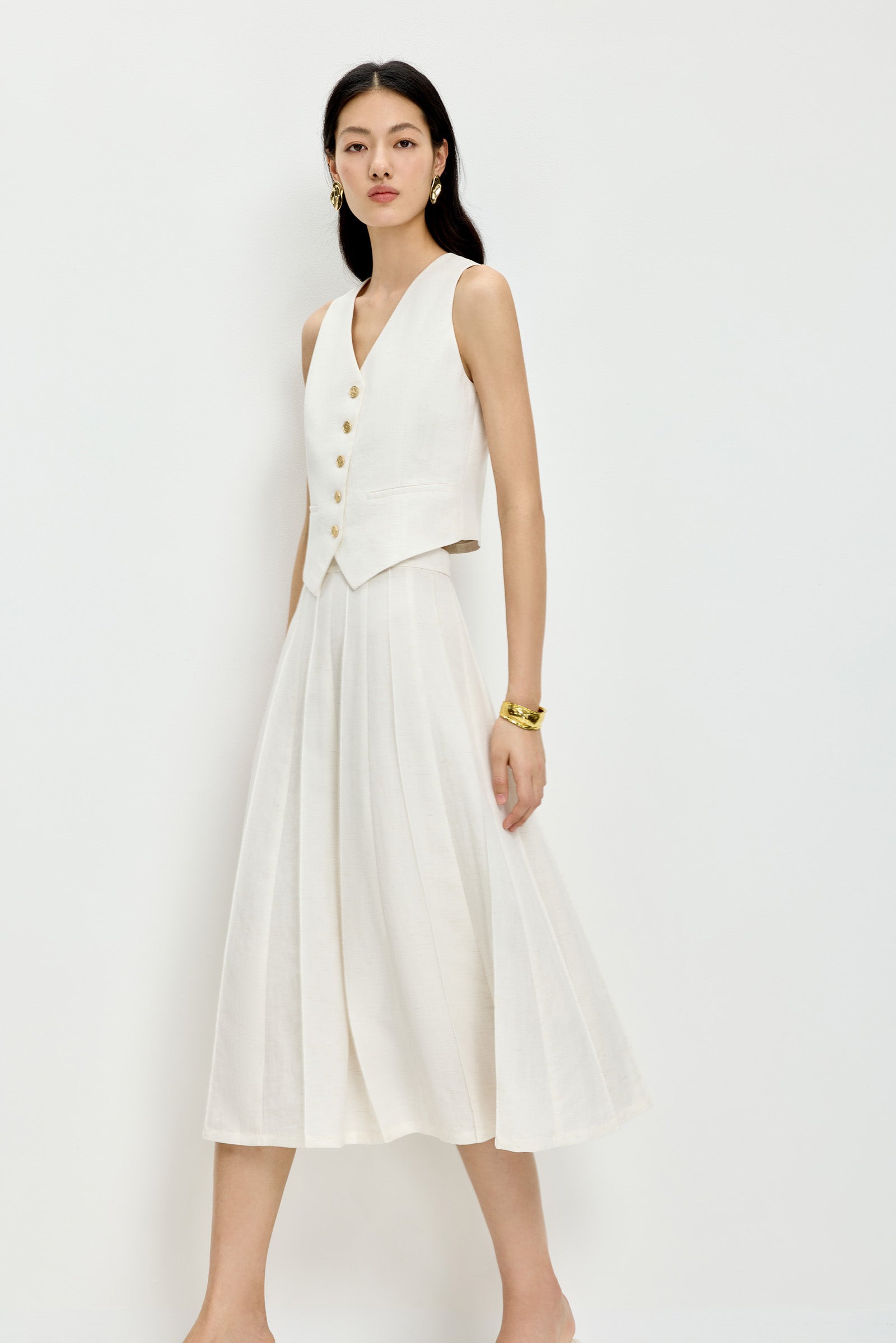 #color_Off White