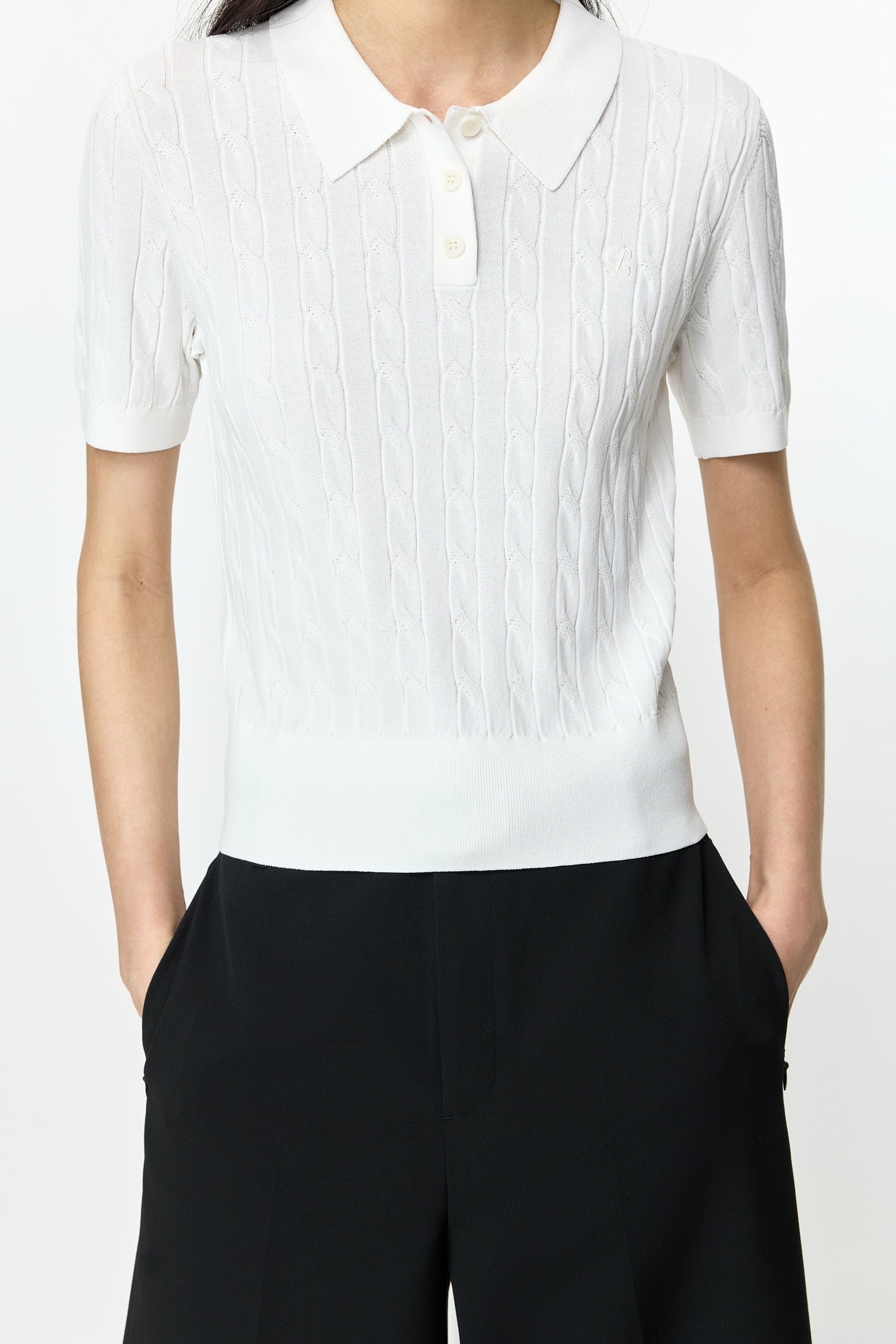 #color_Off White