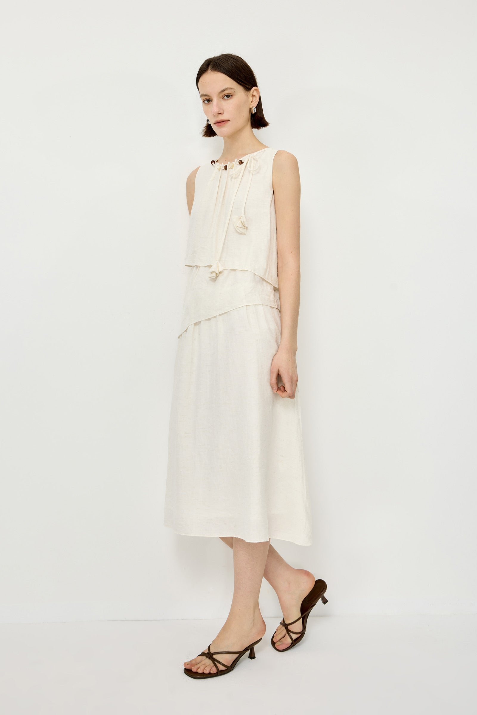#color_Off White