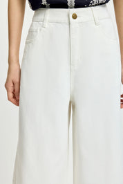 #color_Off White