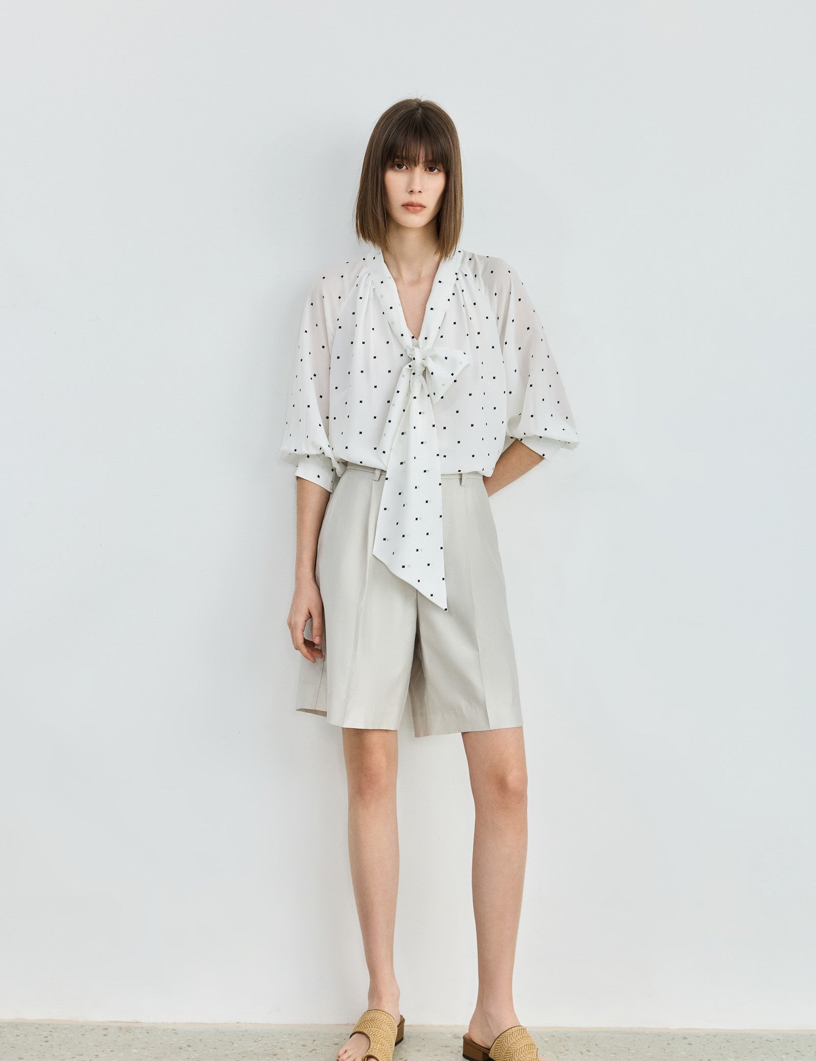 #color_Off White