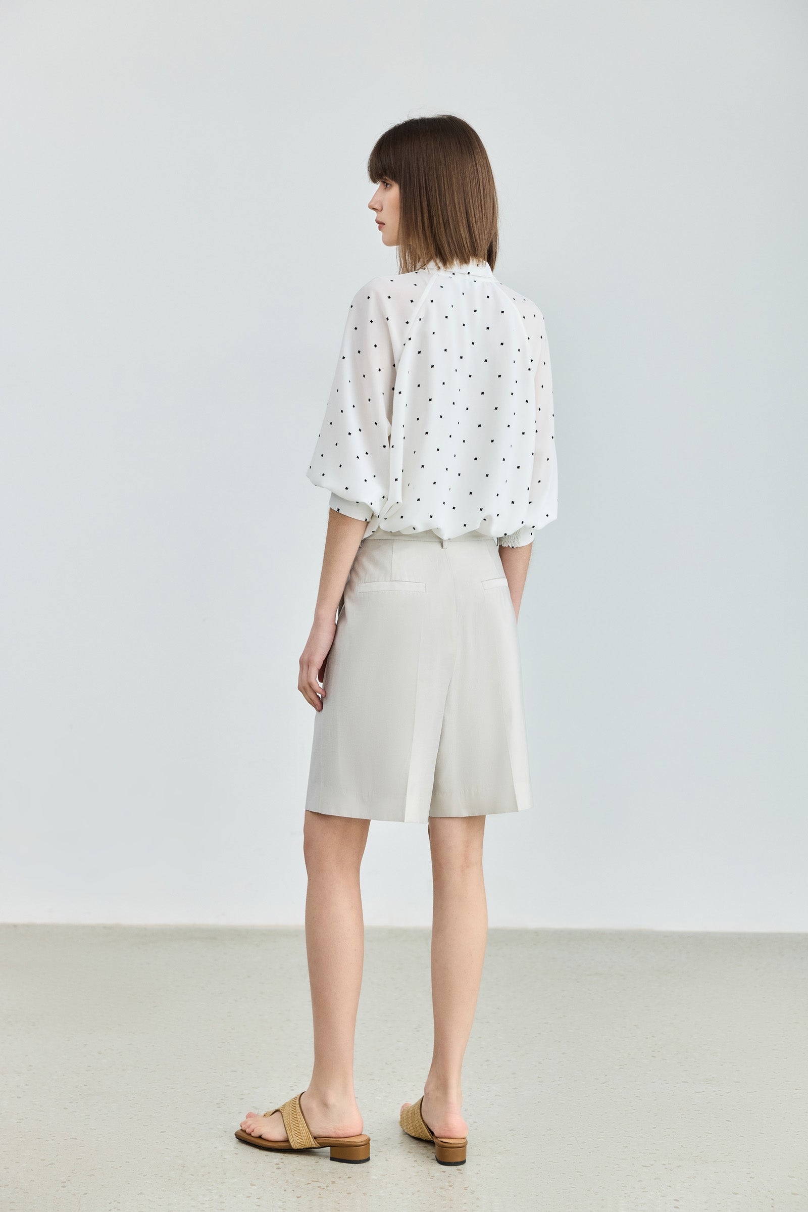 #color_Off White