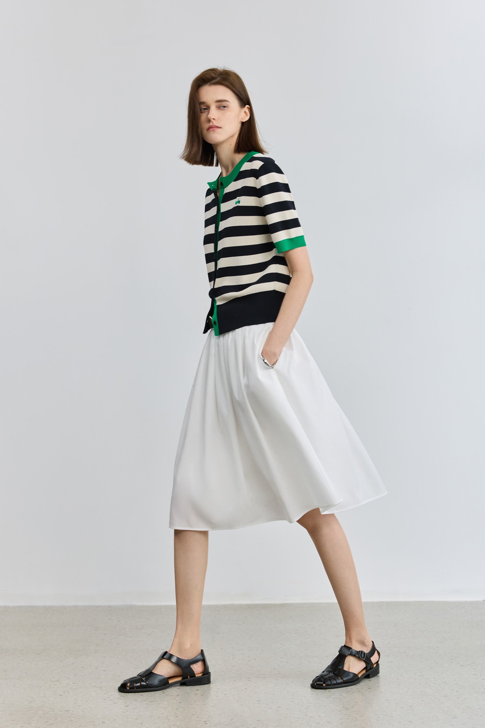 #color_Off White