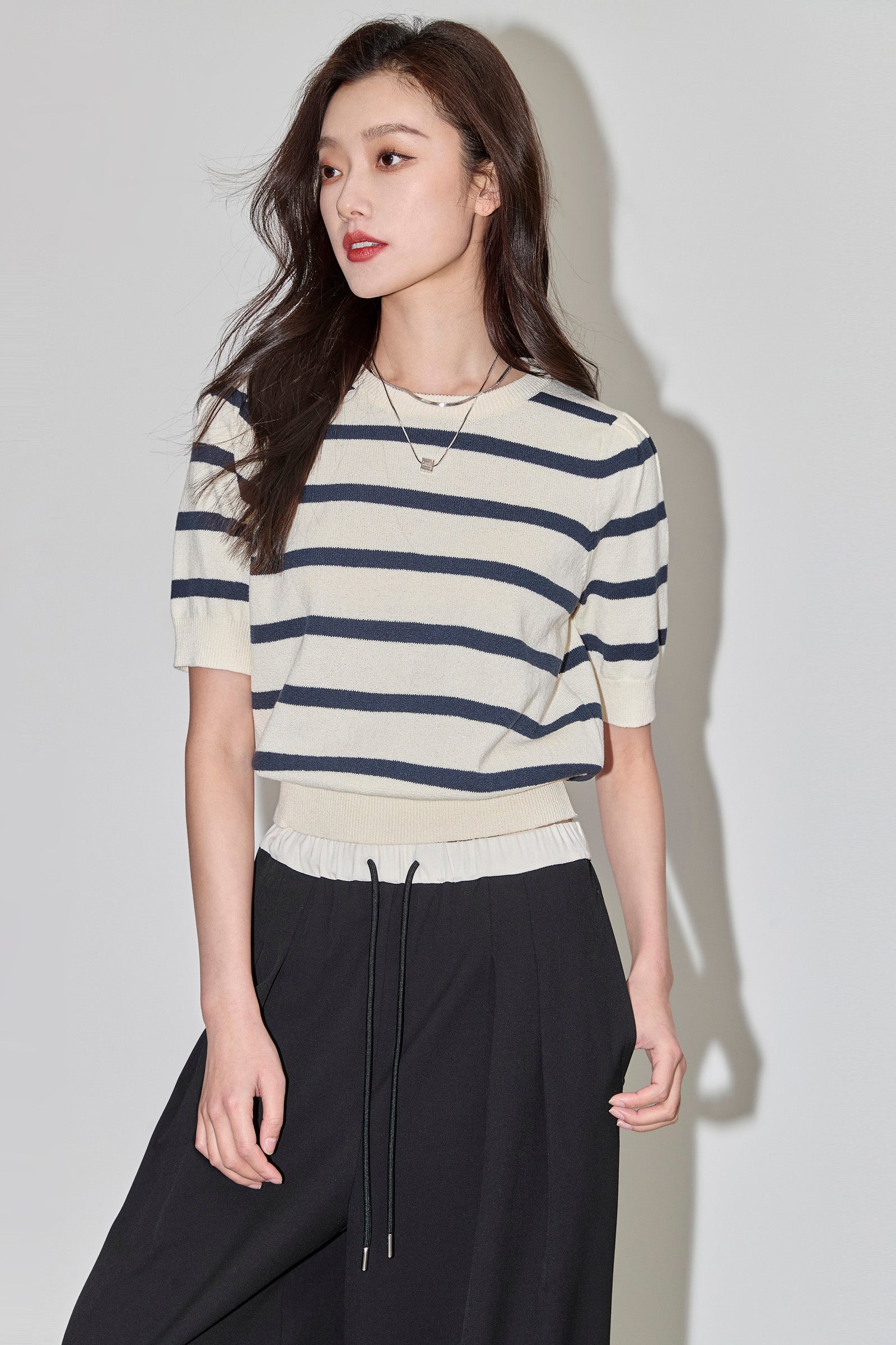 #color_Off White