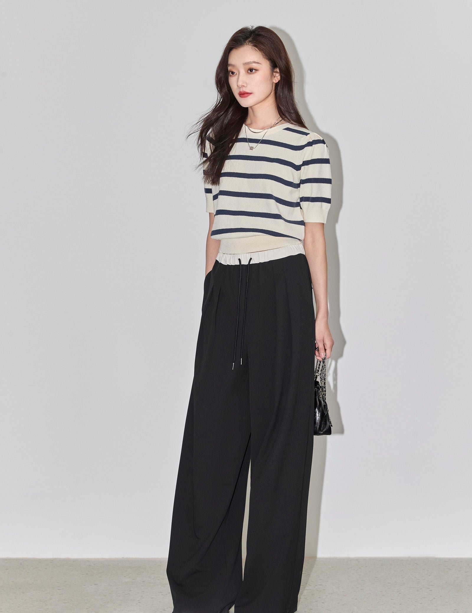 #color_Off White