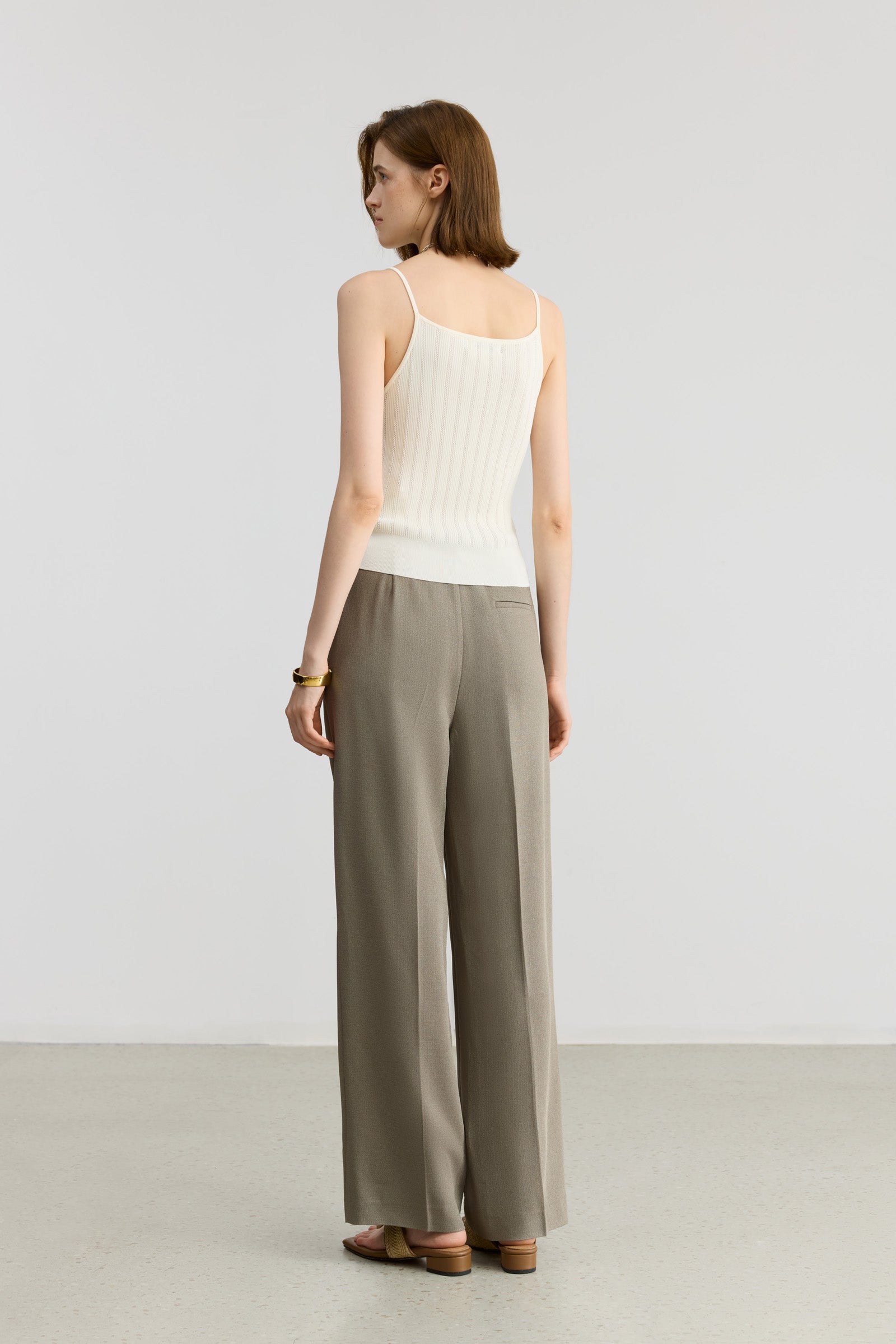 #color_Off White