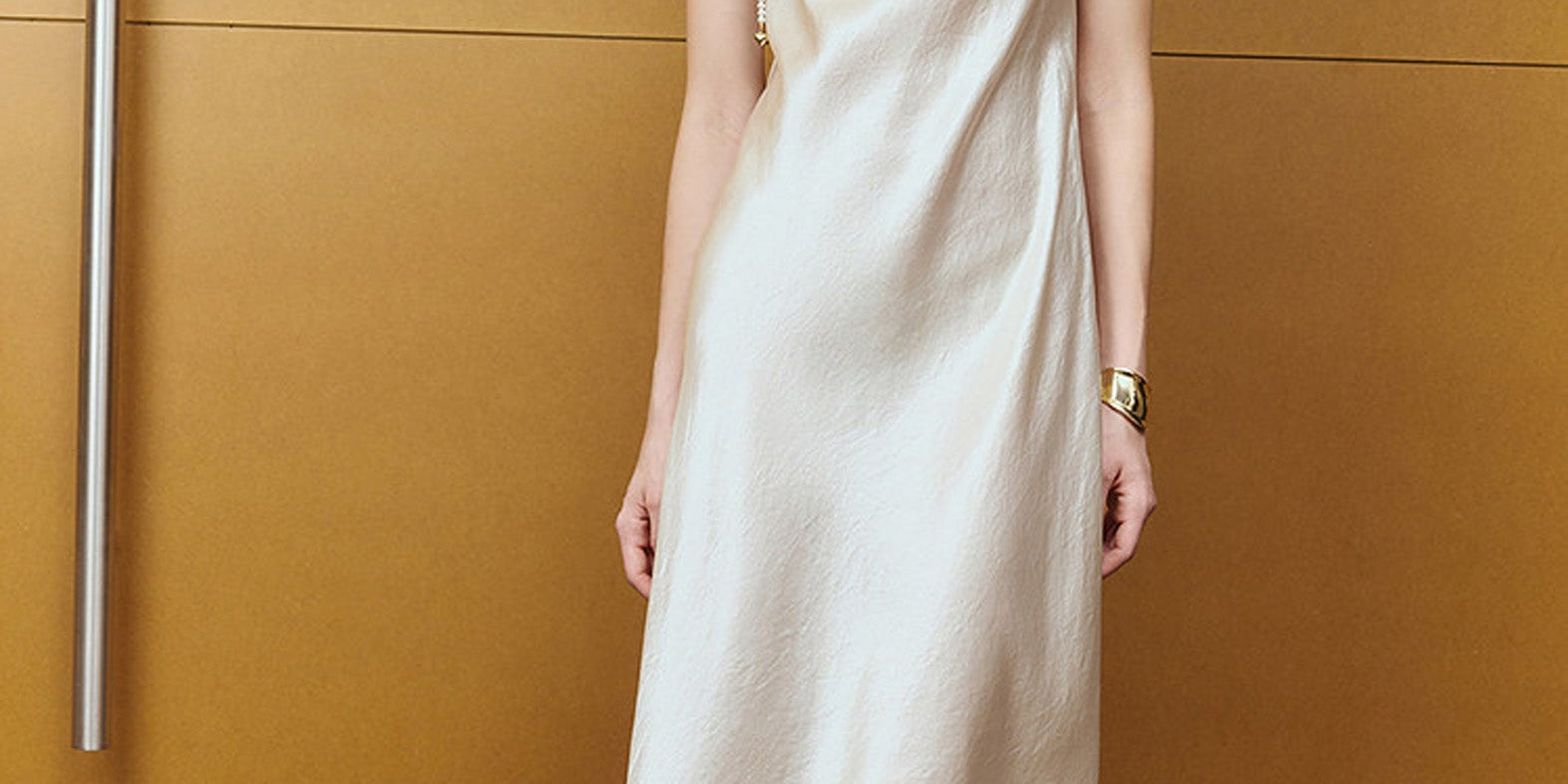 #color_Off White