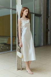 #color_Off White