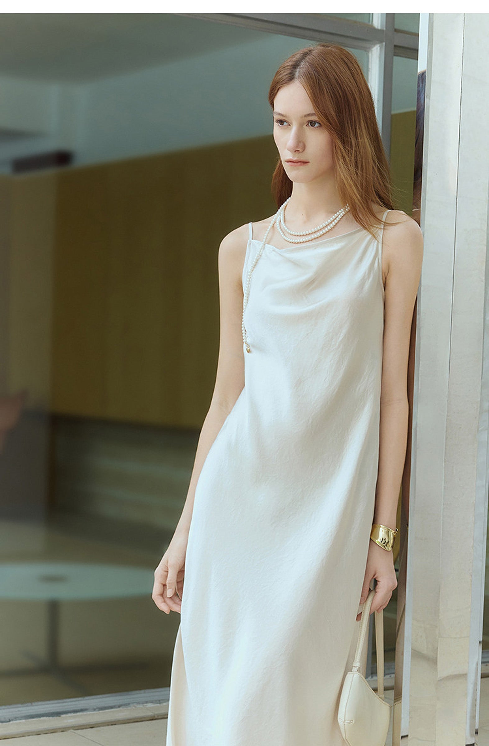 #color_Off White
