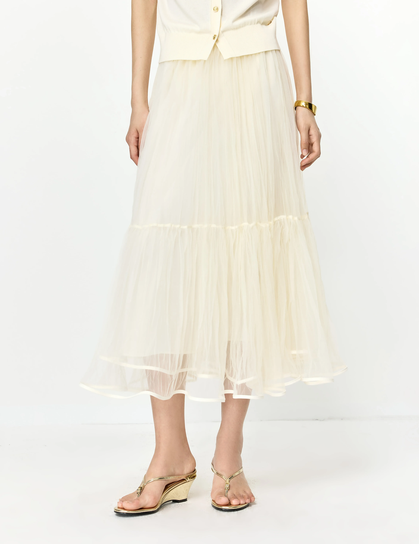 #color_Off White