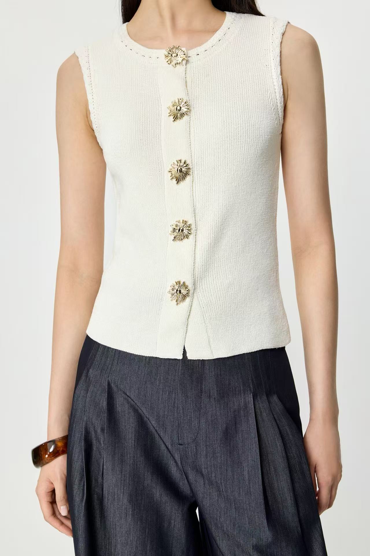 Sleeveless Knit Vest